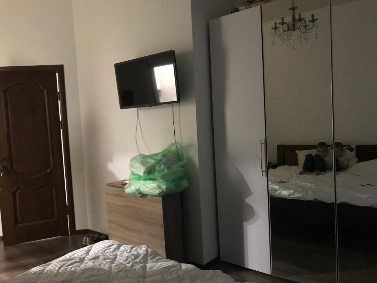 Mій Київ Aparthotel Exterior photo